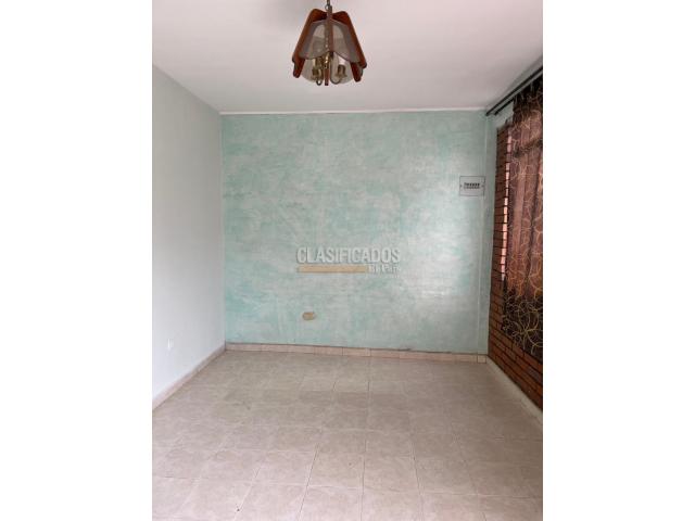 Casas, Alquiler en San Bosco