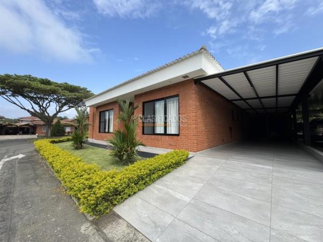 Casas, Venta en El Castillo