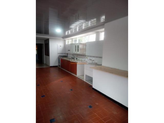 Apartamentos, Alquiler en San Antonio