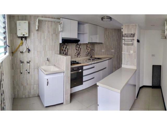 Apartamentos, Venta en Santa Anita