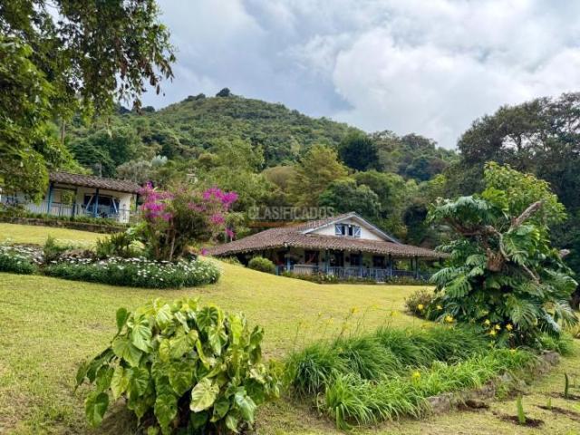 Casas, Venta en Yumbo