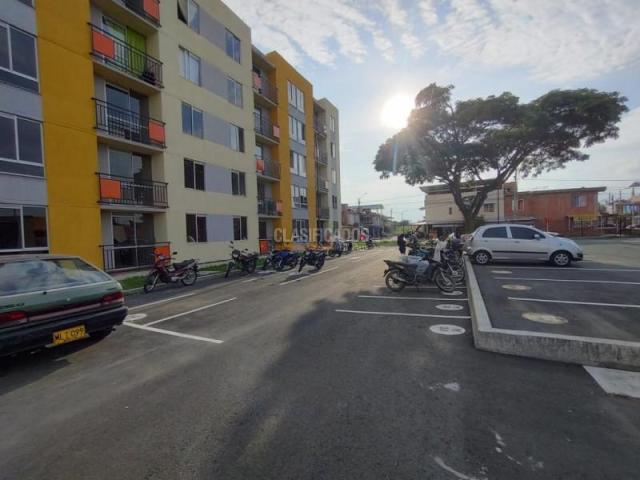Apartamentos, Venta en Puerto Tejada