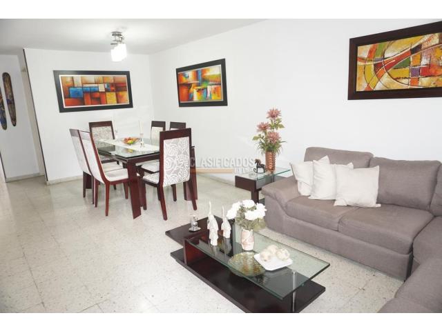 Casas, Venta en La Flora