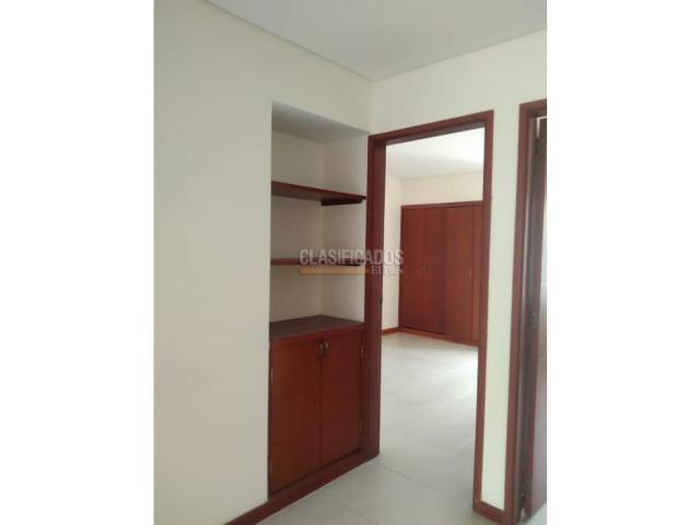 Casas, Venta en La Hacienda