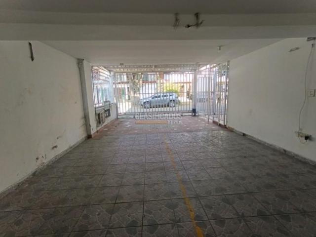 Edificios, Venta en Camino Real