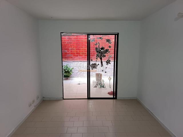 Casas, Venta en Ciudad 2.000