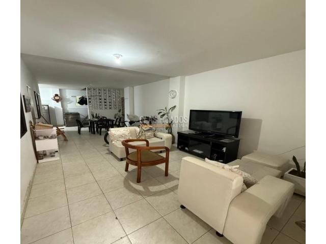 Edificios, Venta en Junín