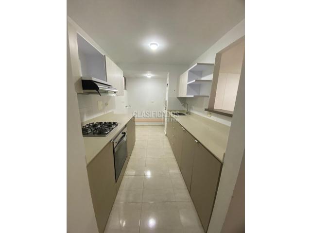 Apartamentos, Venta en Valle del Lili