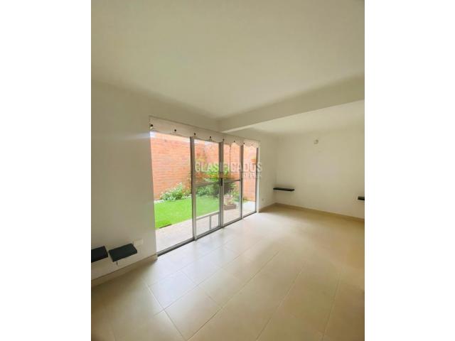 Casas, Venta en Valle del Lili