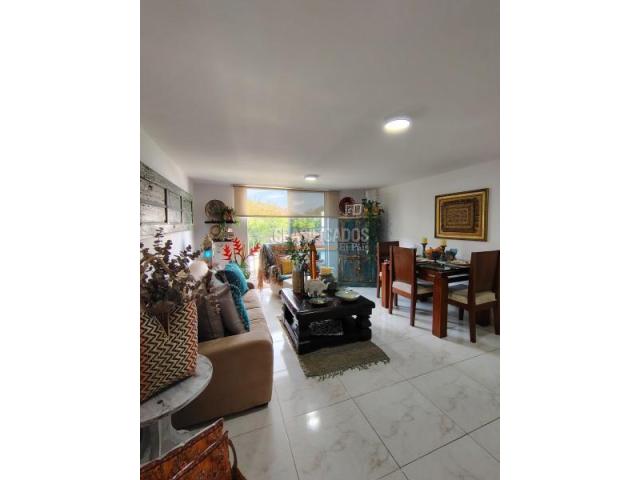 Apartamentos, Venta en Bella Suiza