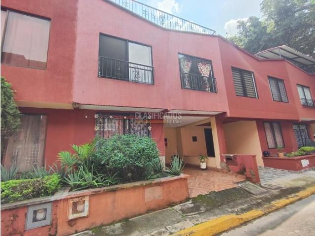 Casas, Venta en El Jordán