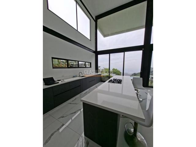 Casas, Venta en Yumbo