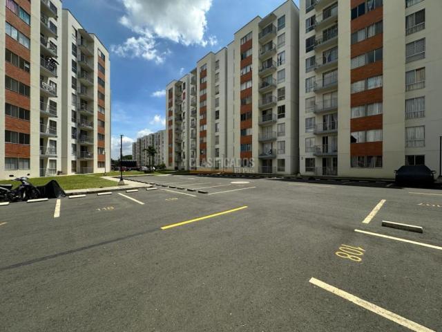 Apartamentos, Venta en Jamundí