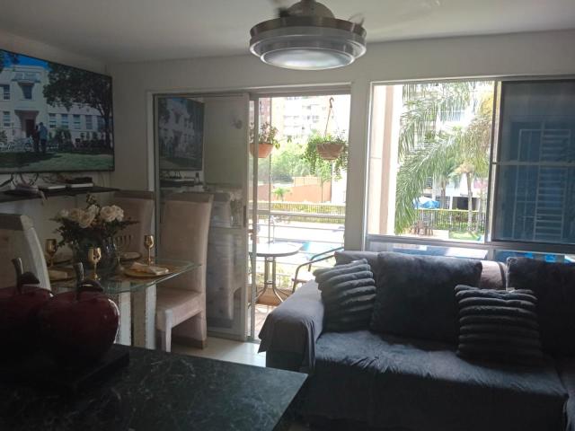 Apartamentos, Venta en Valle del Lili