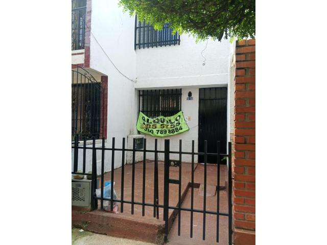 Casas, Alquiler en Santa Bárbara