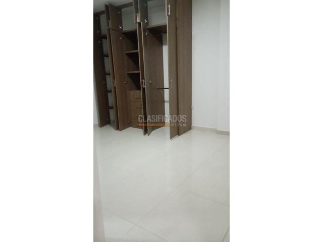 Apartamentos, Alquiler en El Troncal