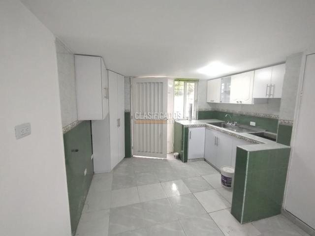 Apartamentos, Venta en Centro Ccial Ciudad de Cali
