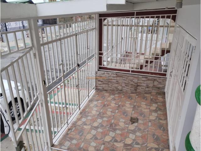 Casas, Venta en Nueva Floresta