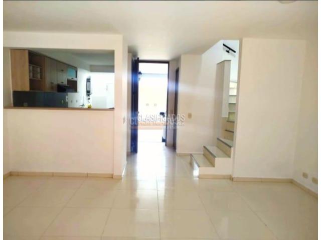 Casas, Venta en Ciudad Country