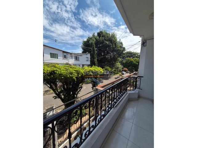 Casas, Venta en Ciudad 2.000