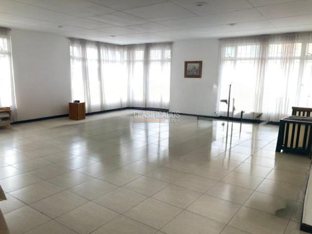 Oficinas y Consultorios, Alquiler en Bogotá