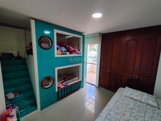 Casas, Venta en Ciudad Jardín