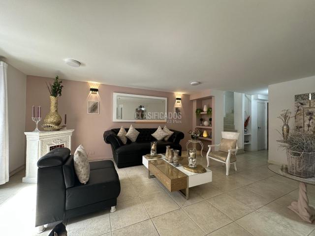 Casas, Venta en Ciudad Jardín