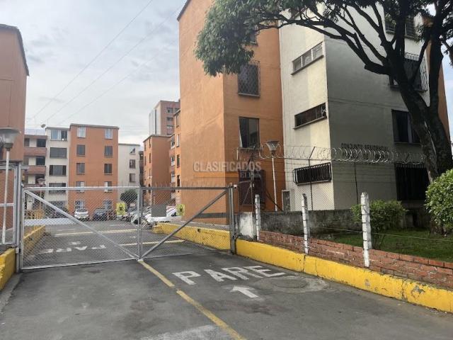 Apartamentos, Venta en Prados de Oriente