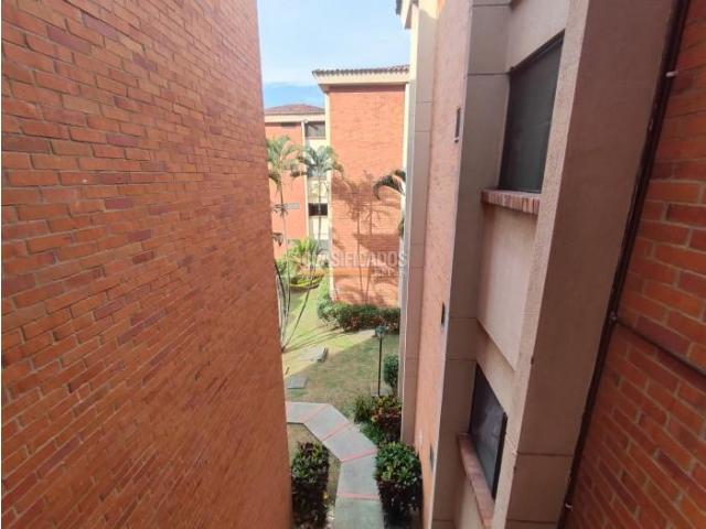 Apartamentos, Venta en La Flora