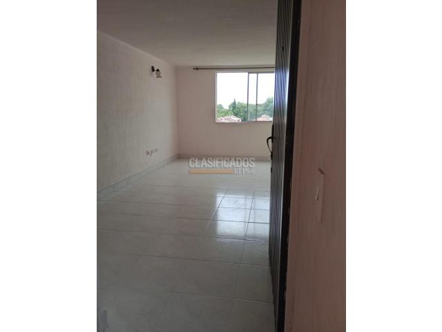 Apartamentos, Alquiler en Ciudad 2.000