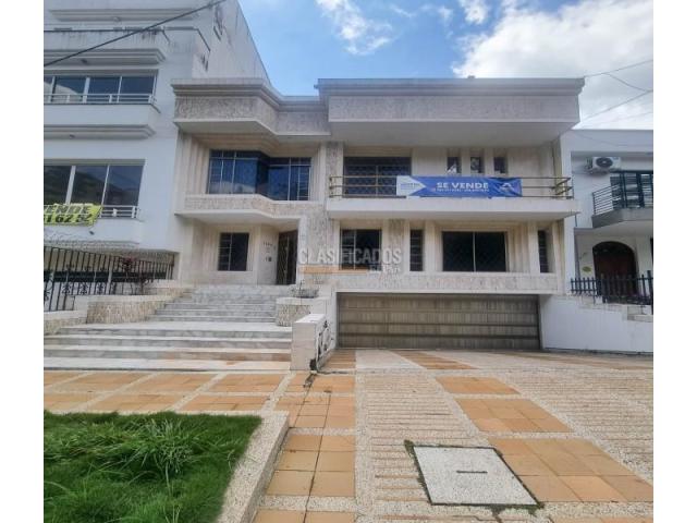 Casas, Venta en Ciudad Jardín