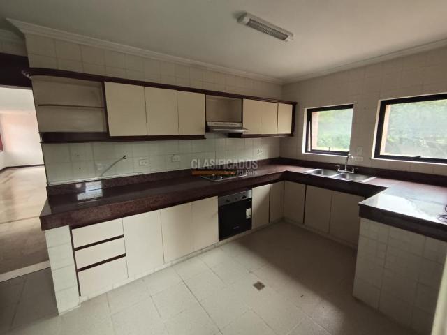 Apartamentos, Alquiler en Ciudad Jardín