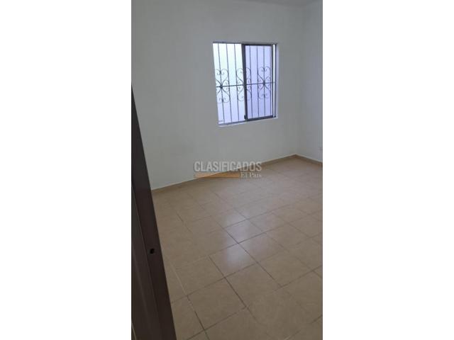 Apartamentos, Alquiler en El Jardín