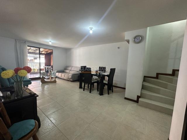 Casas, Venta en Ciudad Jardín