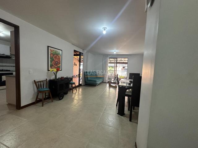 Casas, Venta en Ciudad Jardín