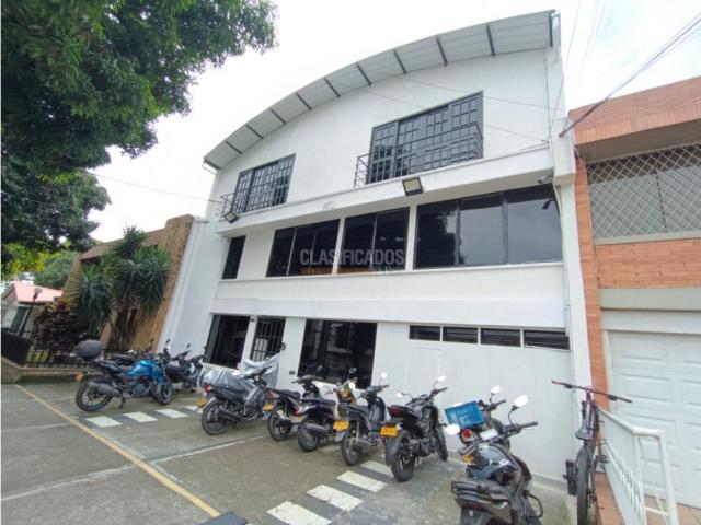 Oficinas y Consultorios, Alquiler en La Flora