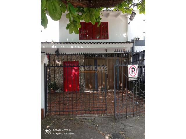 Casas, Venta en La Flora