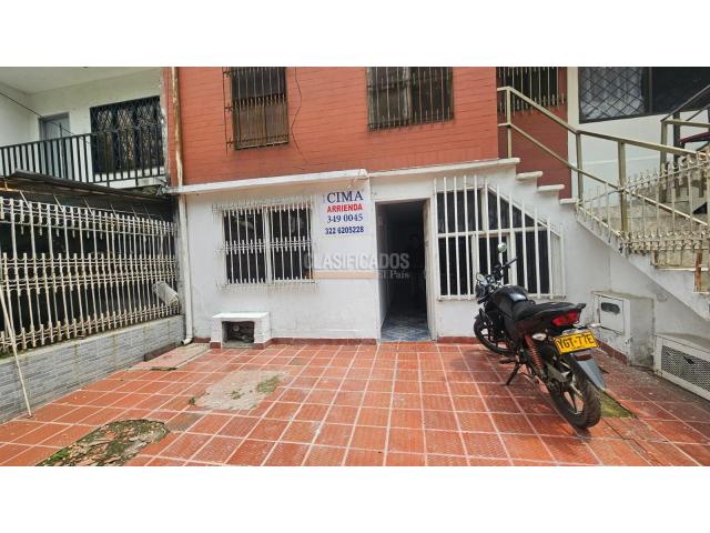 Casas, Alquiler en Los Guaduales