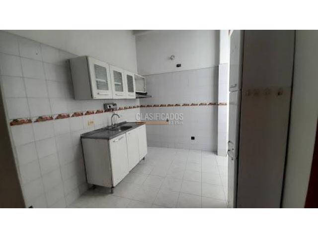 Casas, Venta en La Flora