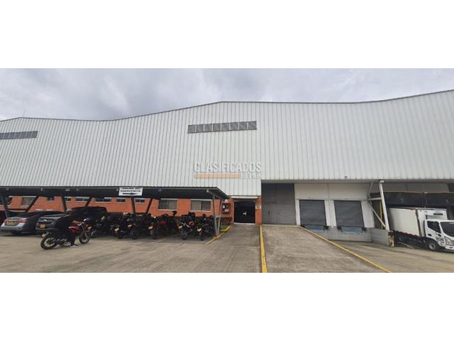 Locales y Bodegas, Alquiler en Acopi