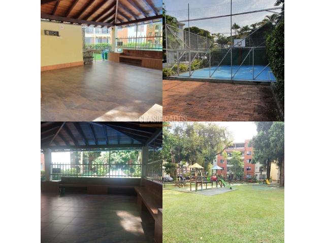 Apartamentos, Venta en Las Quintas de Don Simón