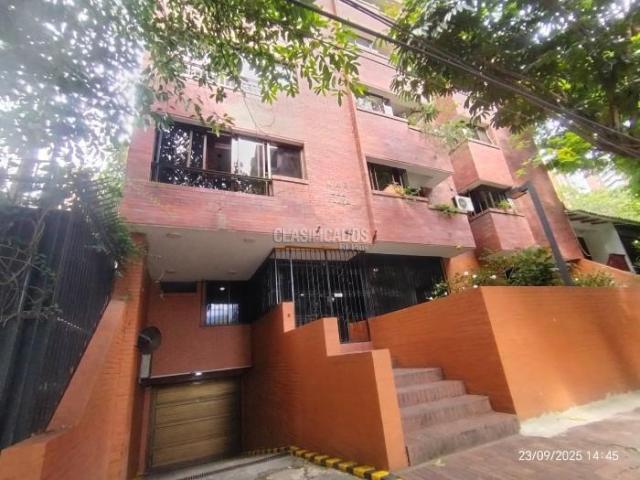 Apartamentos, Venta en Santa Teresita