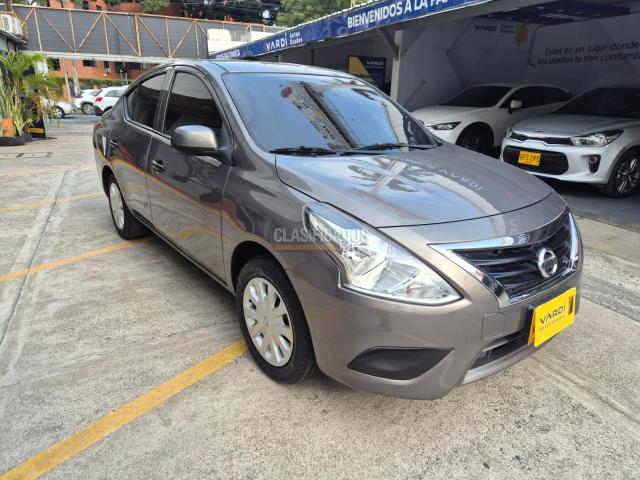 Nissan Versa 2020