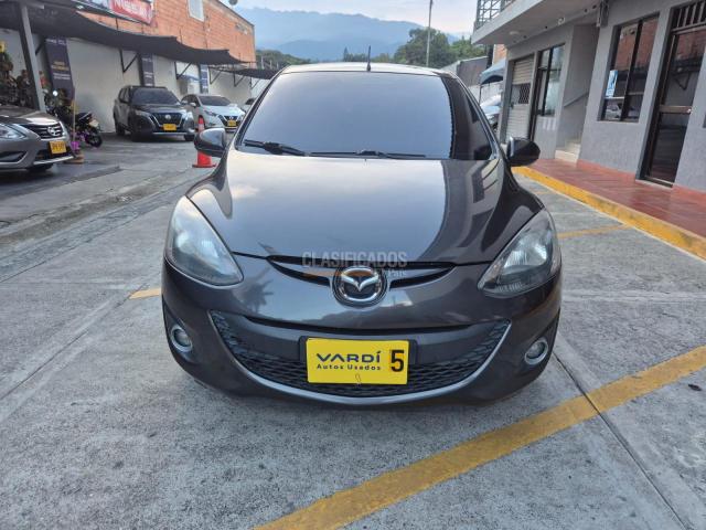 Mazda 2 2015