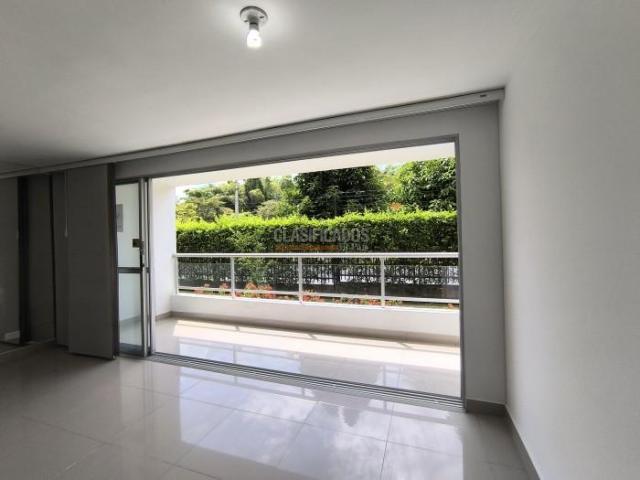 Apartamentos, Venta en Valle del Lili