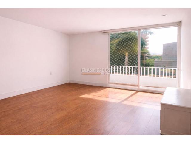 Apartamentos, Venta en Arboleda