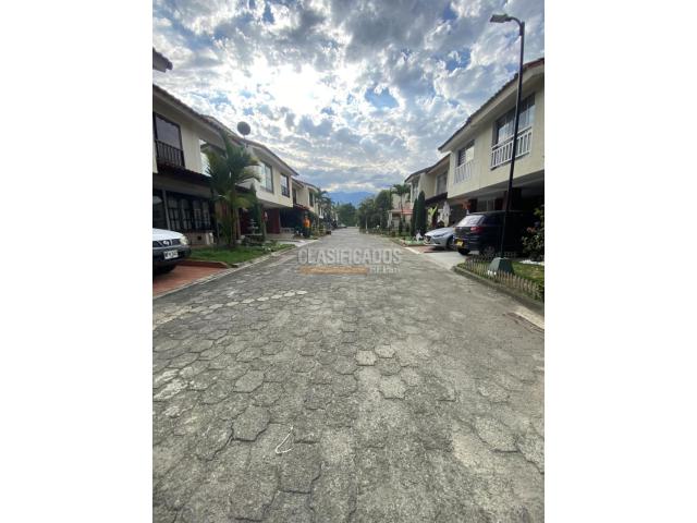 Casas, Venta en Las Quintas de Don Simón