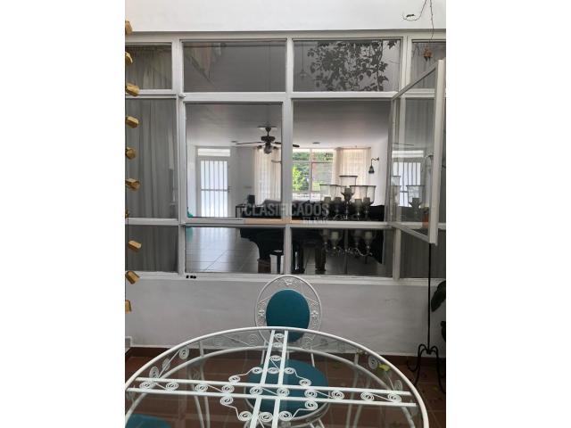 Casas, Venta en Santa Rita