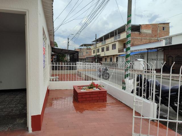 Casas, Alquiler en Palmira