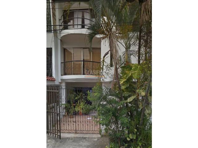 Apartamentos, Alquiler en Ciudad 2.000